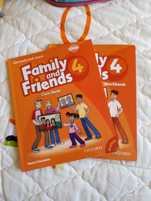 Family and Friends 4: Class Book + Workbook Naomi Simmons